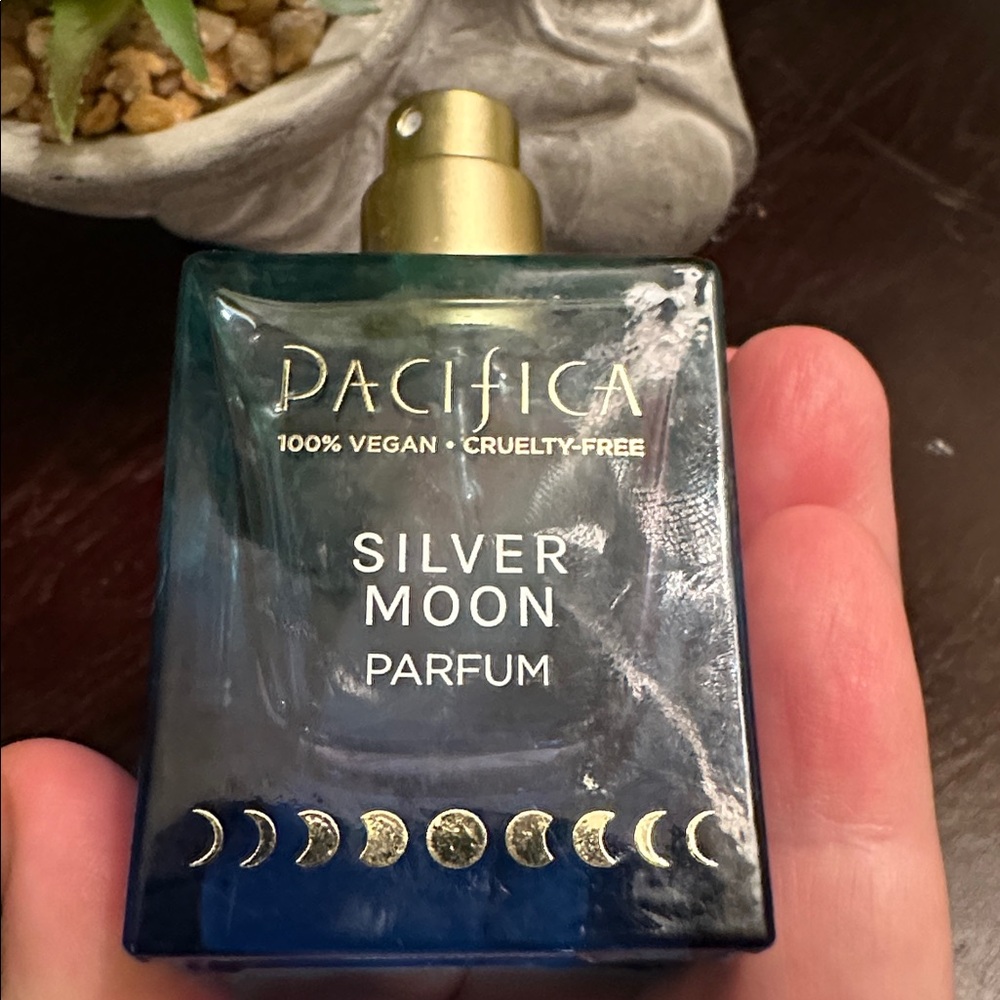 Pacifica Silver Moon Parfum 1oz – Long-Lasting Vanilla Almond Vegan Non Toxic